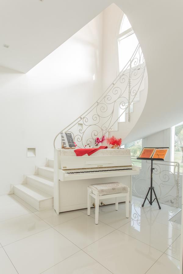 Pool & Garden Villa Lelia Mirano Exteriér fotografie